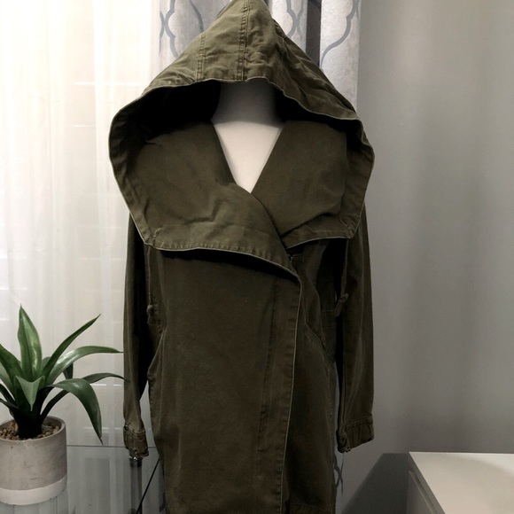 Green Hooded Jacket - Picture 2 of 6